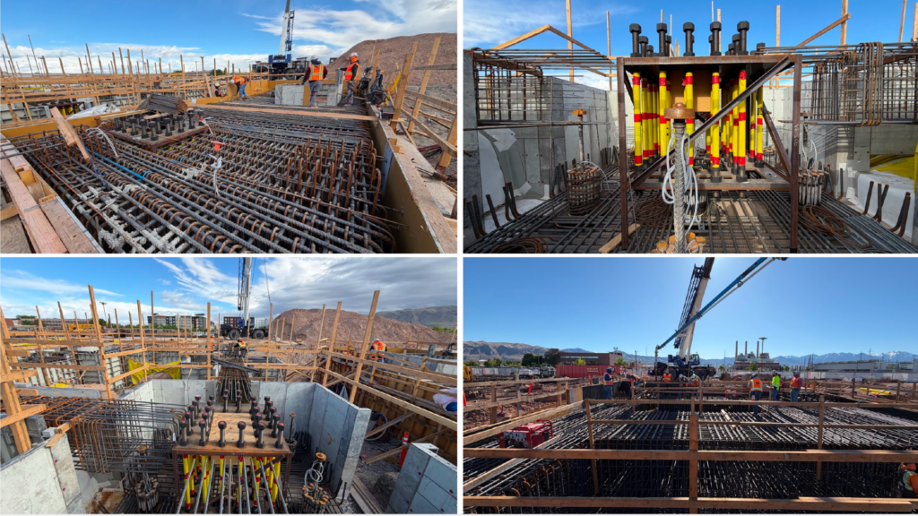 Trabajadores de la construcción armando barras de refuerzo de acero y cimbras de concreto en un gran sitio de construcción con grúas y barreras de seguridad bajo un cielo despejado.
